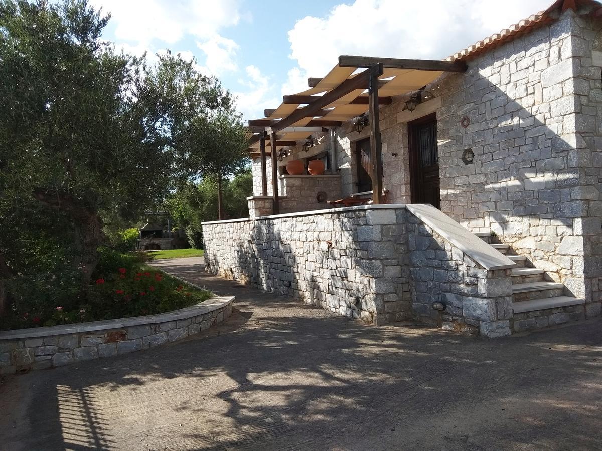 Atha-Tina:Traditional Stone Homes Agios Nikolaos  Exterior photo