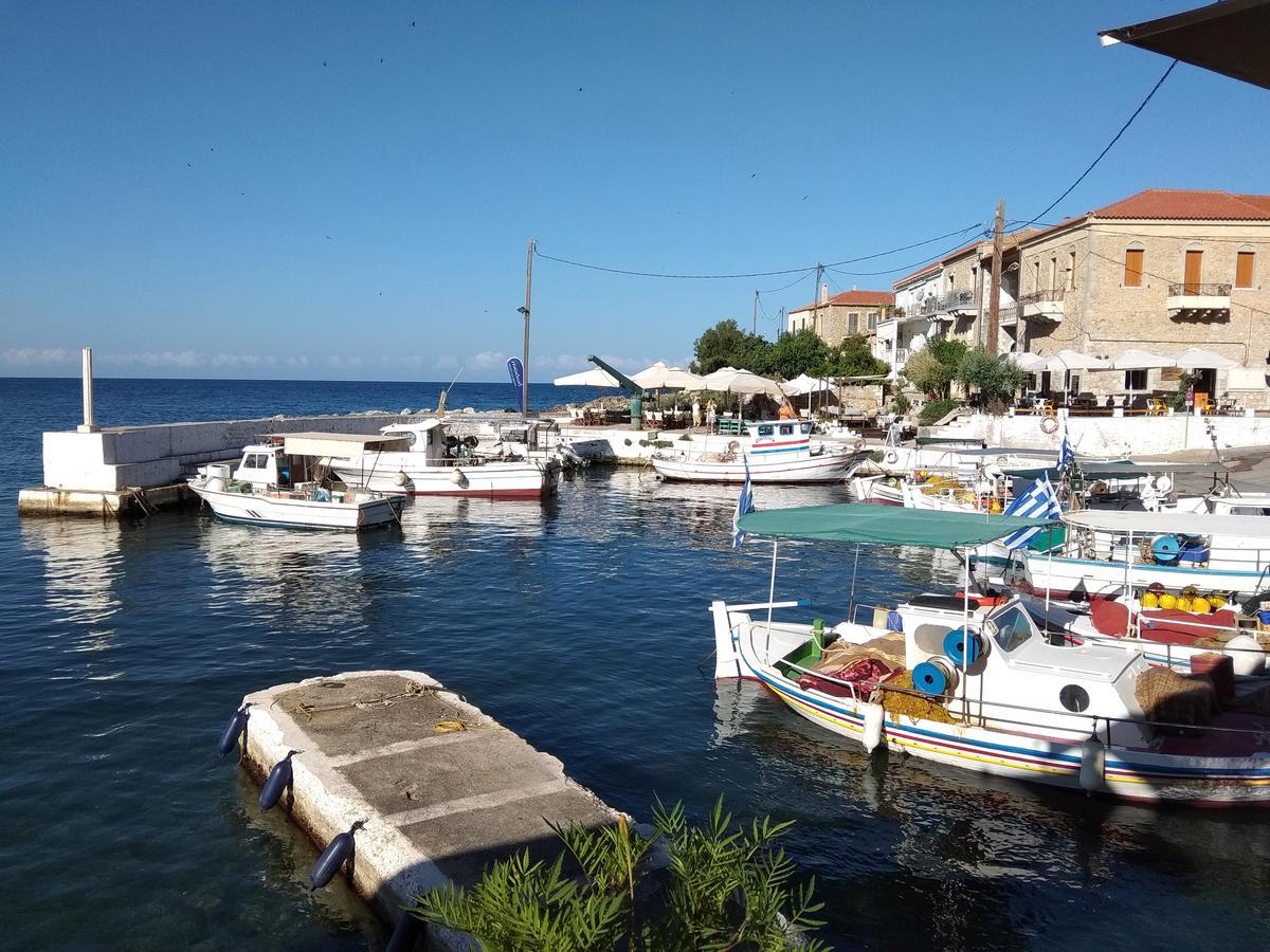 Atha-Tina:Traditional Stone Homes Agios Nikolaos  Exterior photo