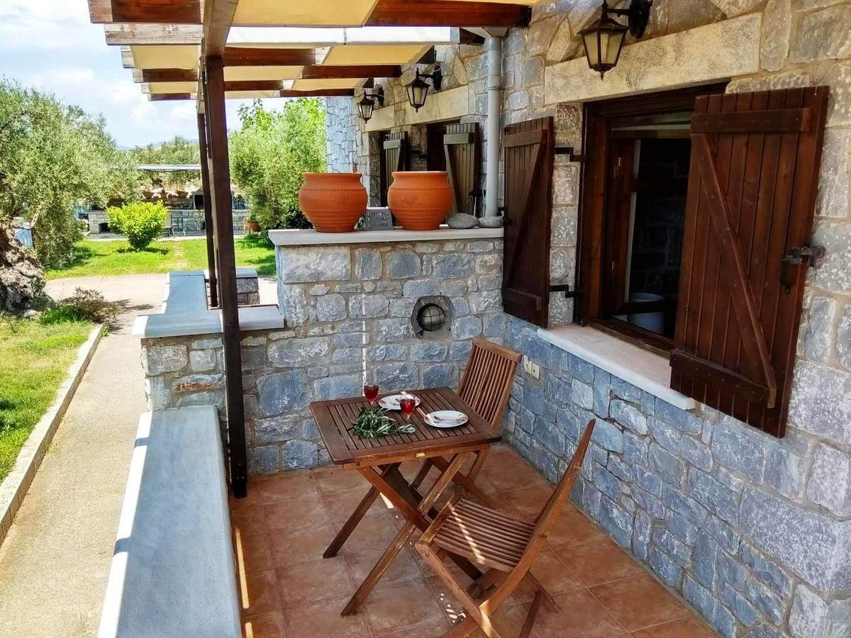 Atha-Tina:Traditional Stone Homes Agios Nikolaos  Exterior photo