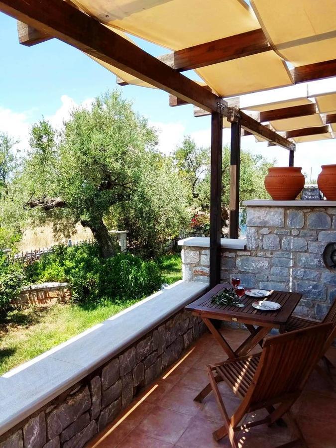 Atha-Tina:Traditional Stone Homes Agios Nikolaos  Exterior photo